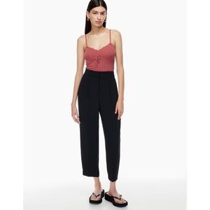 Aritzia Wilfred Carrot Pant in Black